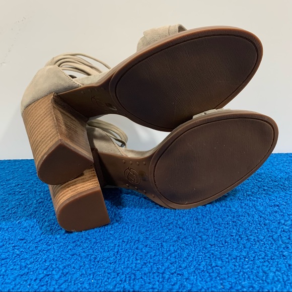 Lucky Brand “Lakisha” Suede Leather Open Toe Strappy Block Heel Sandals Sz 7.5M - Picture 8 of 9